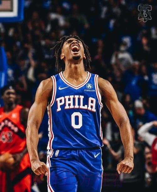 全明星首发！马克西全场24中12，砍下29分4篮板8助攻8抢断